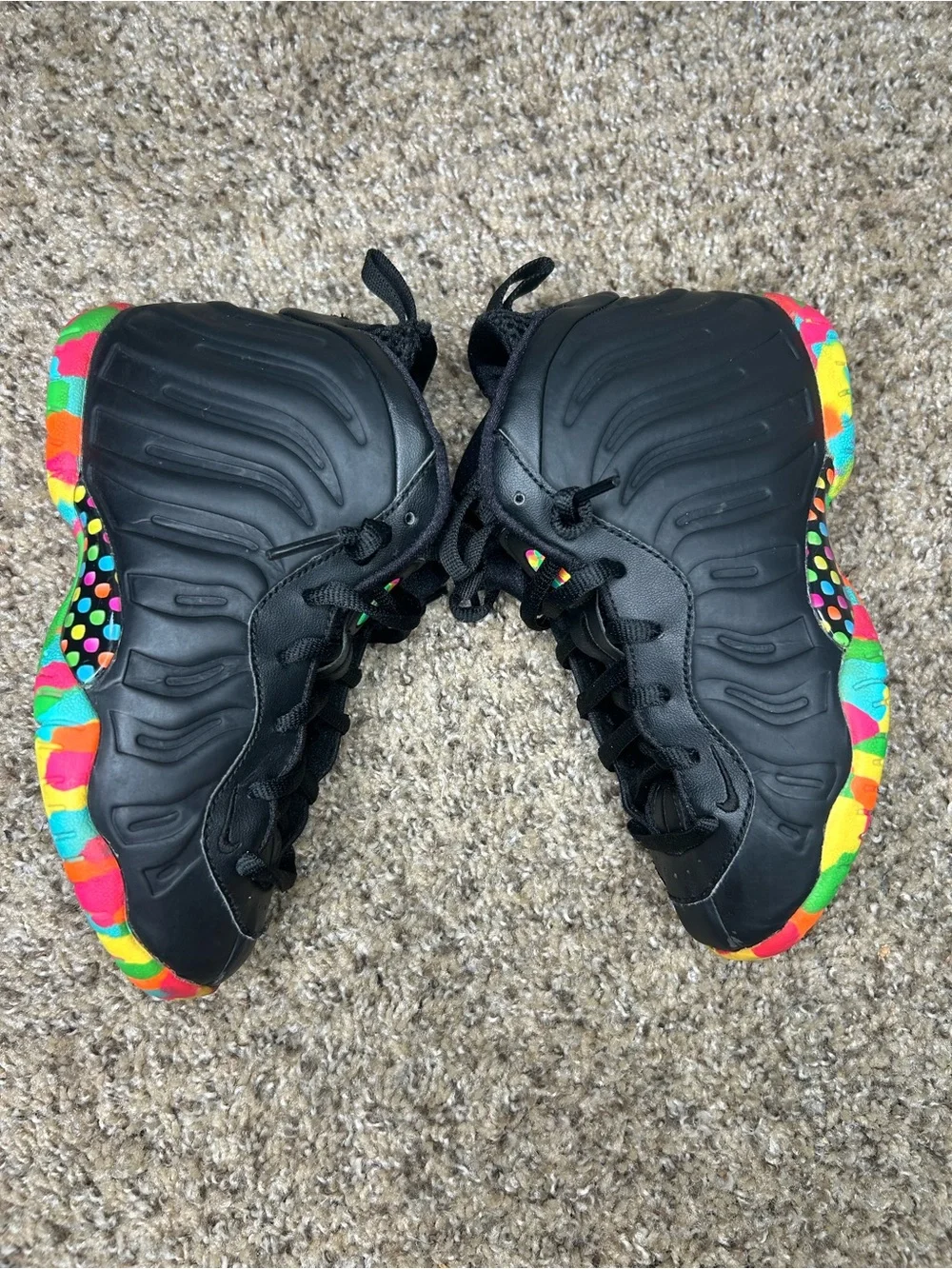 Nike youth Foamposite. Fruity Pebble Black.